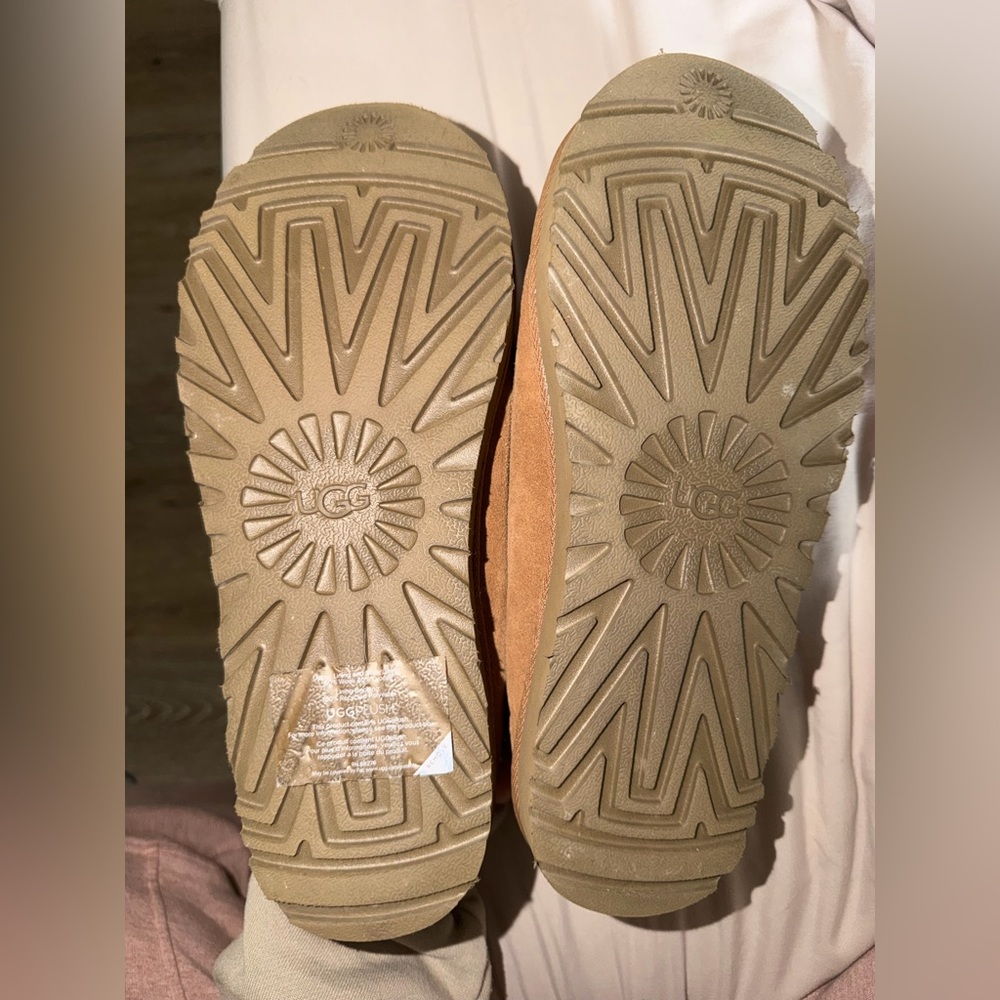 UGG Tasman Chestnut Slippers - Picture 5 of 5